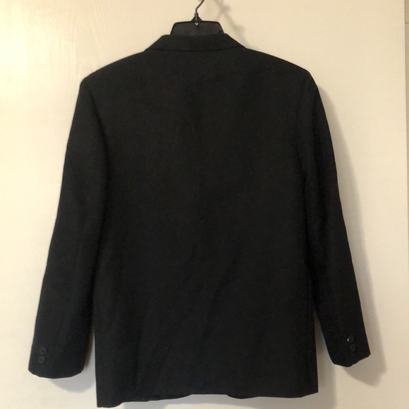 Van Heusen Suit 🧥💰 - Picture 2 of 7